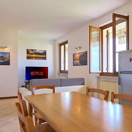 Apartment La Terrazza Sul - Mit Terrasse Mit Seeblick By Interhome *