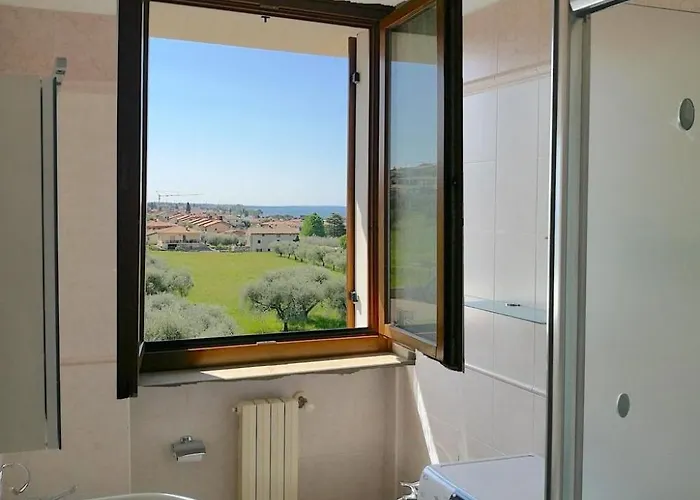 La Terrazza Sul - Mit Terrasse Mit Seeblick By Interhome Apartment