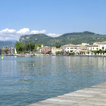 Daire La Terrazza Sul - Mit Terrasse Mit Seeblick By Interhome Bardolino