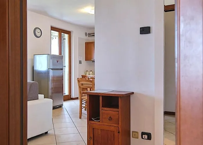 La Terrazza Sul - Mit Terrasse Mit Seeblick By Interhome *